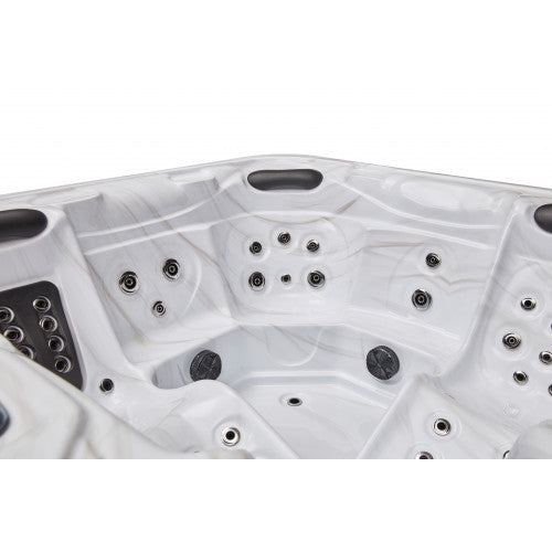 Luxury Spas Estes 5-Person Hot Tub