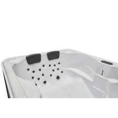 Luxury Spas Regal 4 Person Hot Tub