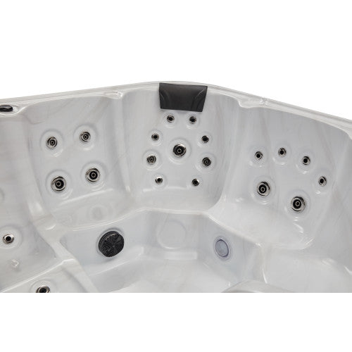 Luxury Spas Savannah 6 Person Hot Tub